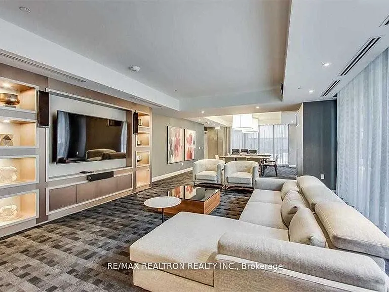 50 Wellesley St E #1111 — Photo 25