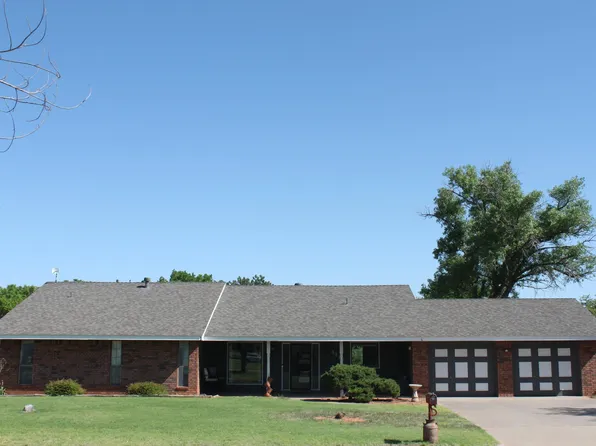 4112 Bel Mar Dr, Woodward, OK 73801