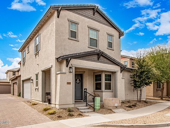 2nd image of 14979 W WILSHIRE Drive