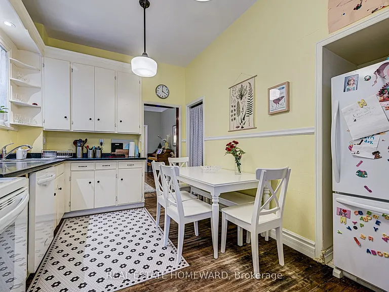 66 Mackenzie Cres #MAIN FL — Photo 13