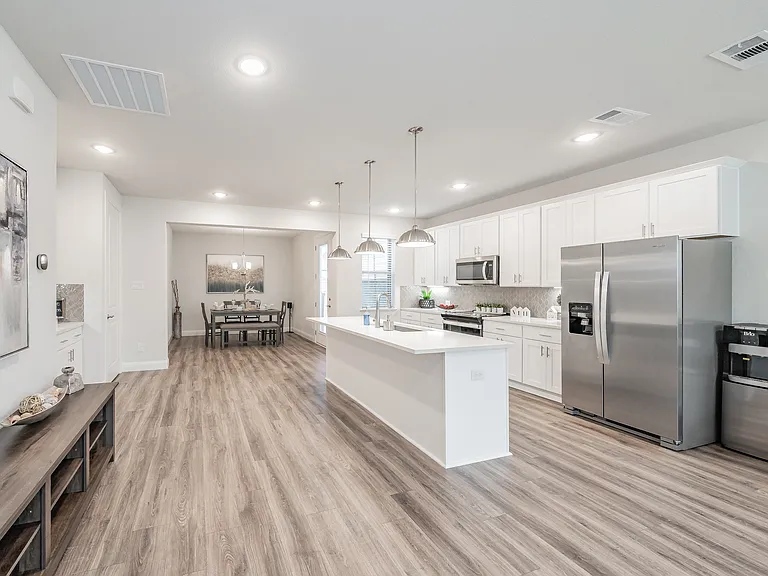 9713 Thorncrown Ln — Photo 32
