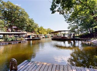 32 Glasgow Rd, Rocky Mount, MO 65072