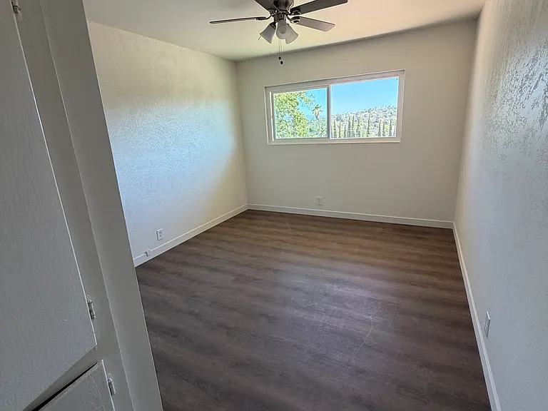 9420 Emerald Grove Ave #1 — Photo 8