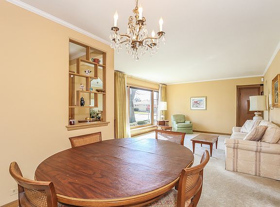 5th image of 4020 W Rosemont Ave