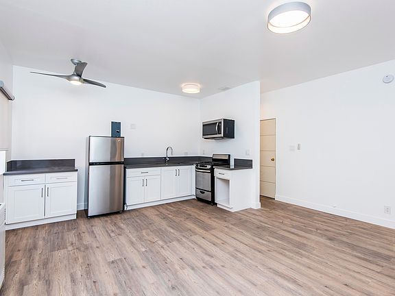 4th image of 1439 N Curson Ave APT 208