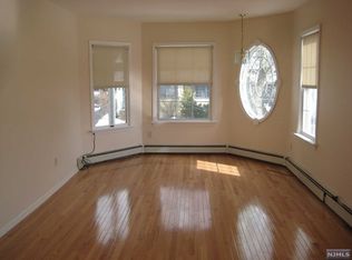 290 River Rd, Bogota, NJ 07603