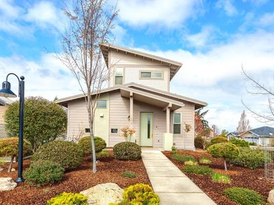 122 Dunn Cir, Ashland, OR, 97520
