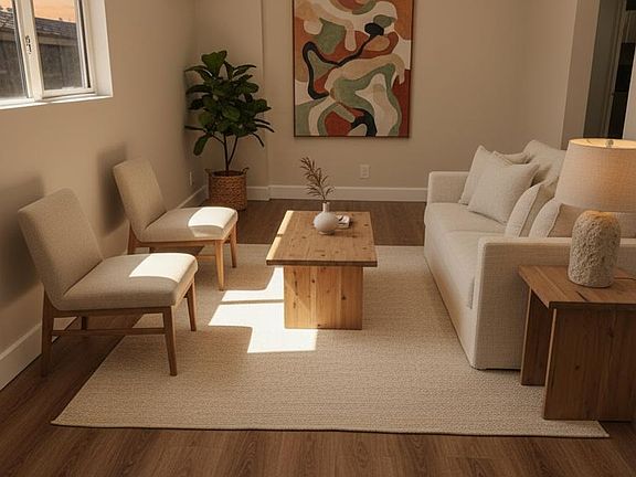 4th image of 3520 Amethyst St #1/2