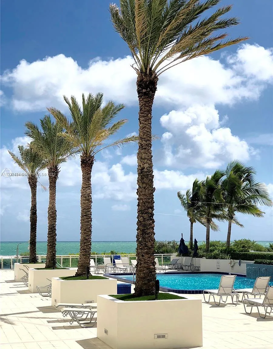 1 bed, 1.5 bath, 812 sqft, $2,800 — Photo 4