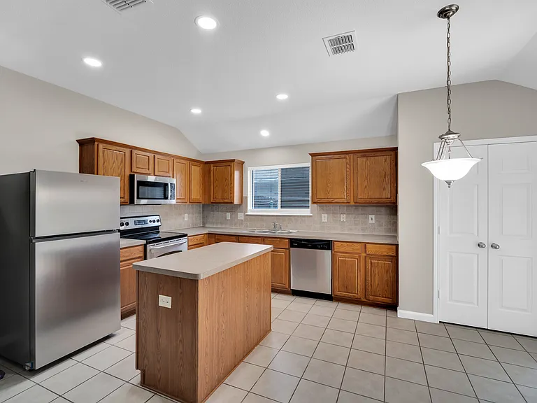 2135 Fair Weather Dr — Photo 4