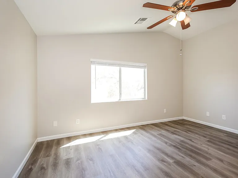 9453 Milkweed Canyon Ave — Photo 9