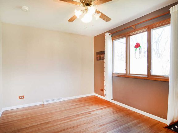 5th image of 1311 E Sanborn Dr