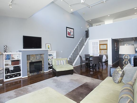 2nd image of 1325 Indiana St Unit 316
