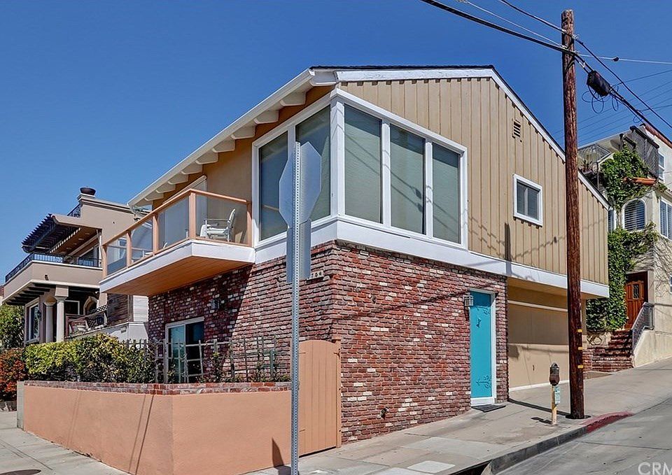 2nd image of 2704 Hermosa Ave