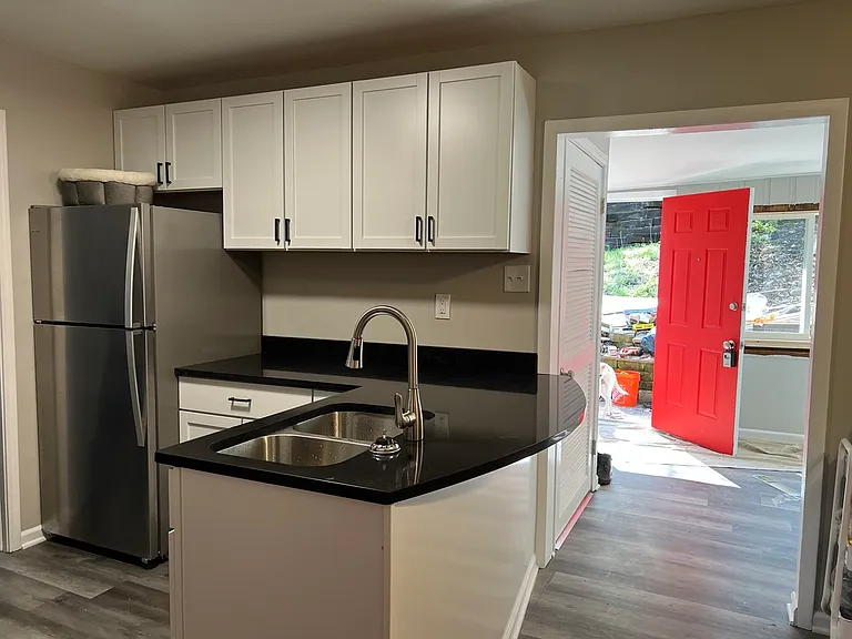 11 Valley Dr — Photo 6
