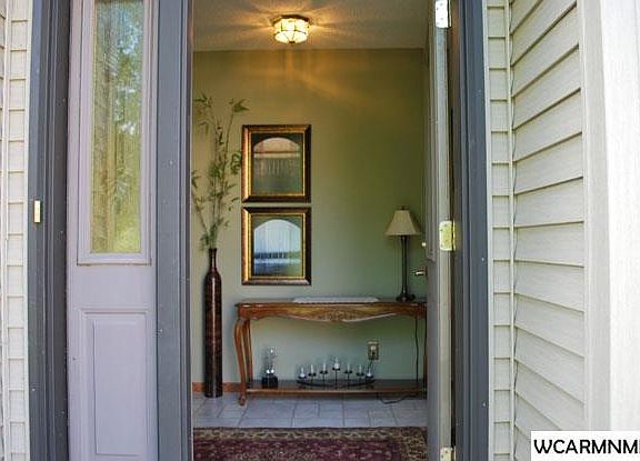 3rd image of 1552 Southgate Dr