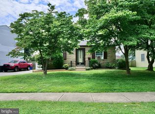 316 W Love Ln, Norwood, PA 19074