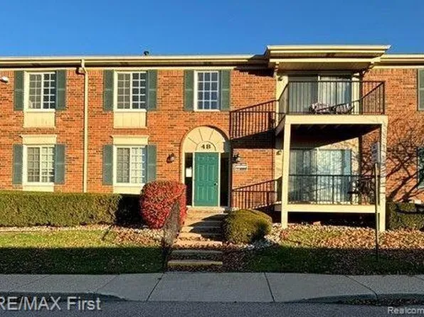 12042 Ina Dr, Sterling Heights, MI 48312