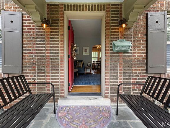 2nd image of 7567 Stanford Ave
