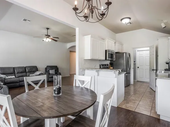 7913 Woodbend Ln, Oklahoma City, OK 73135