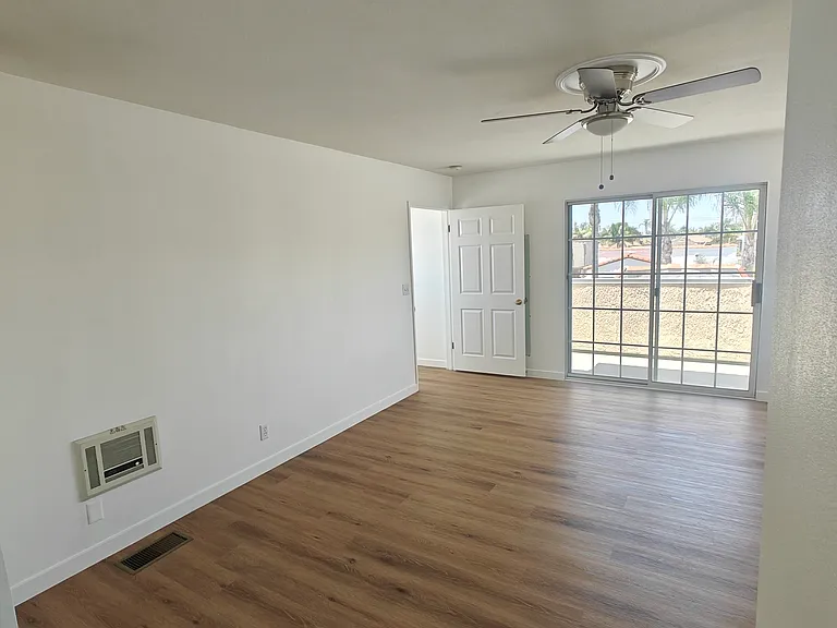 234 Roswell Ave — Photo 23