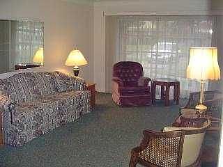 2nd image of 3109 Aldringham Rd