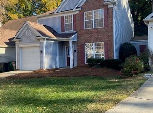 880 Autumn Rain Ln, Charlotte, NC 28209