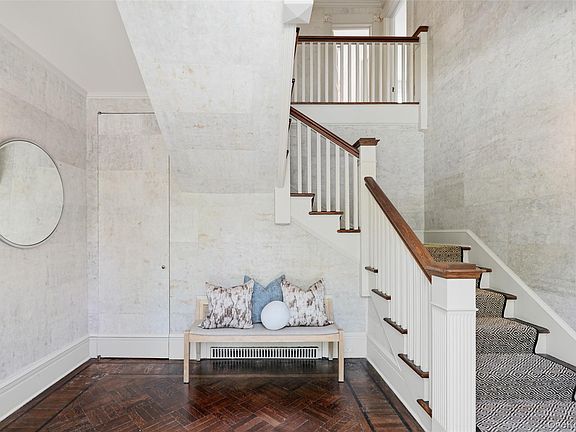 3rd image of 233 Mclain Street