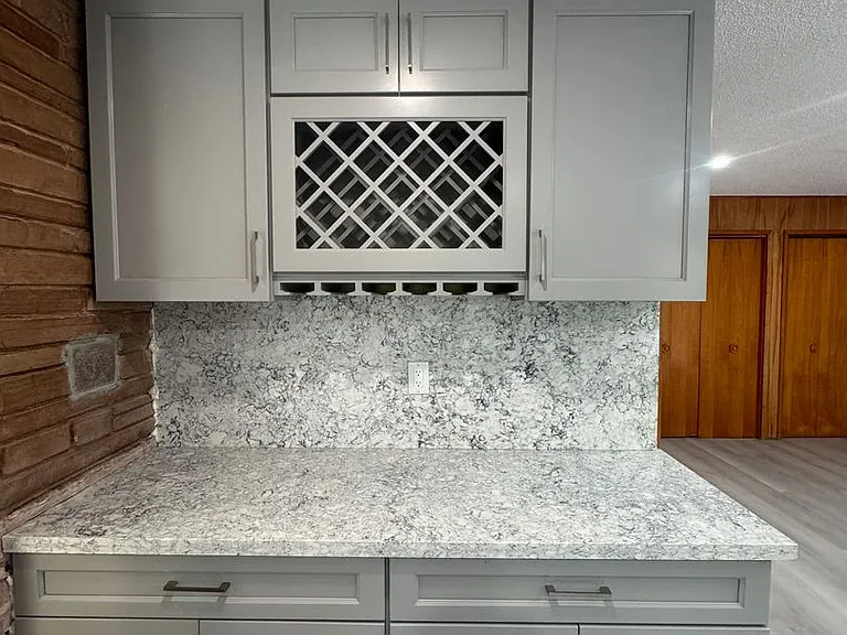 1702 Walnut St — Photo 9