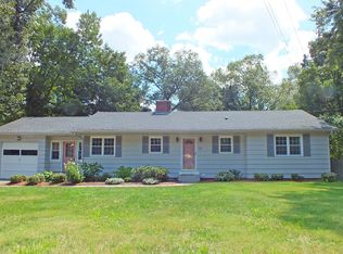 25 Hornbeam Hill Rd, Chelmsford, MA 01824