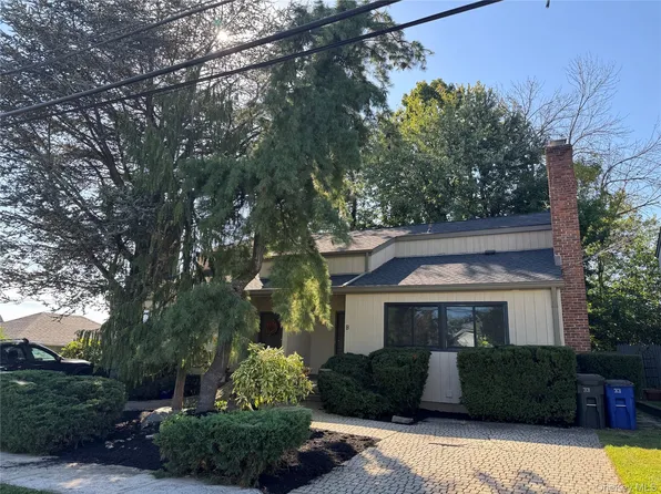 39B S Norwood Rd, Pt Washington, NY