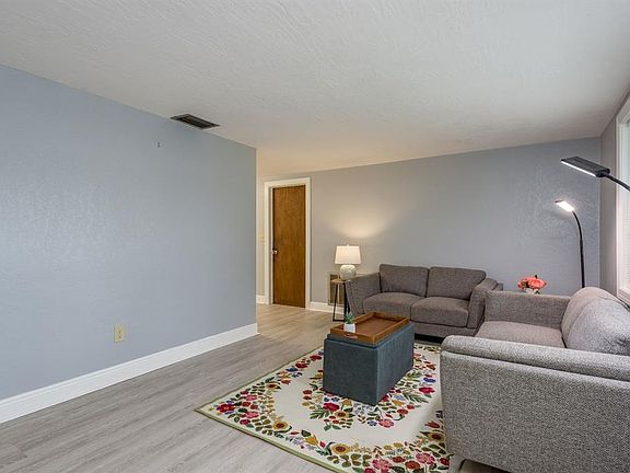 2nd image of 7730 Chapel Ave