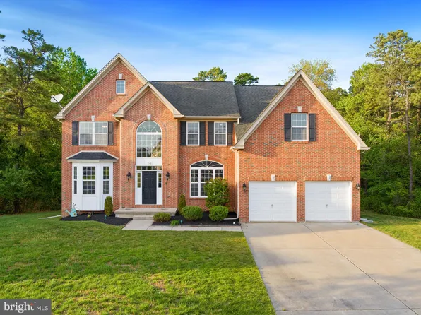 14 Box Turtle Ln, Sicklerville, NJ 08081