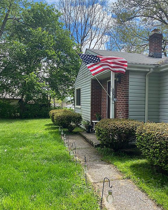 2nd image of 10 Penny Ln