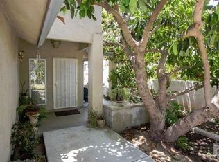 90 Comstock Dr, Ventura, CA 93001