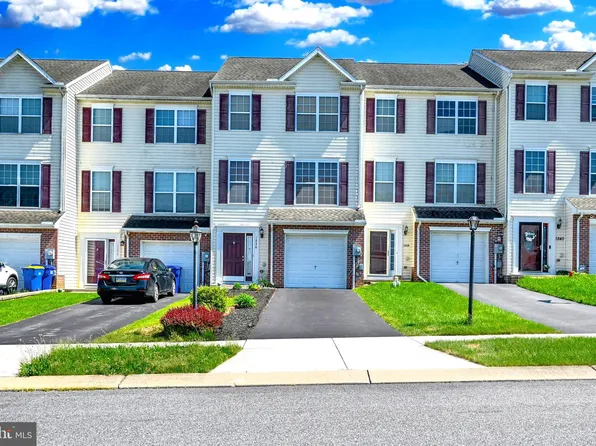 1236 Ledge Dr, York, PA 17408