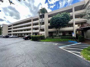 3154 Via Poinciana APT 214, Lake Worth, FL 33467