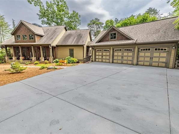 225 Bobcat Ridge Dr, Jasper, GA 30143