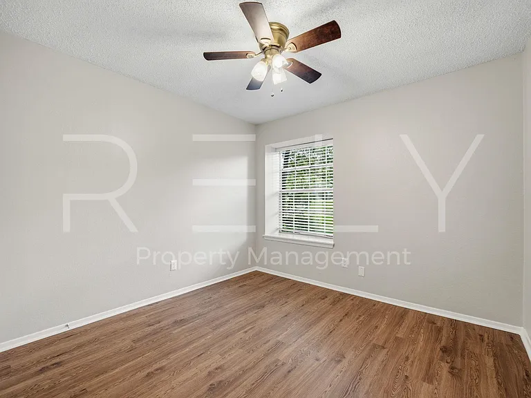 8001 W Gate Blvd #A — Photo 28