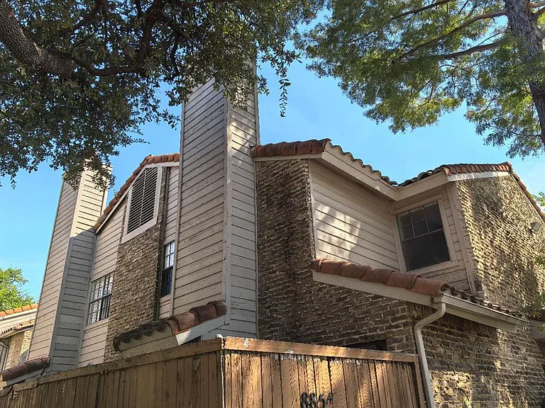 885 Dublin Dr #1 — Photo 7