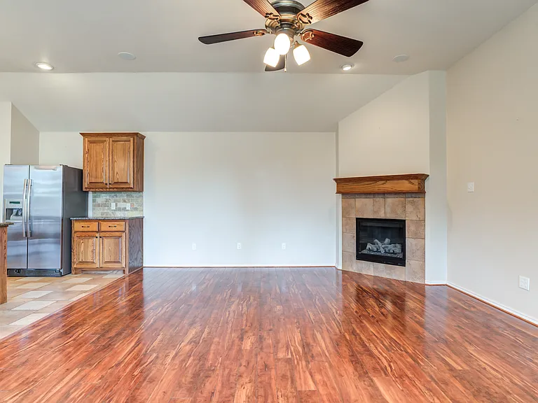 4802 Amherst St — Photo 15