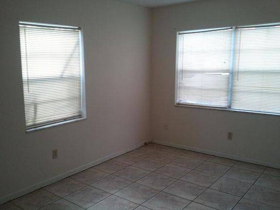 3rd image of 3895 Everett Ct APT 4