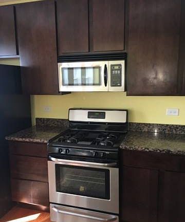 5th image of 2634 W Glenlake Ave #D2