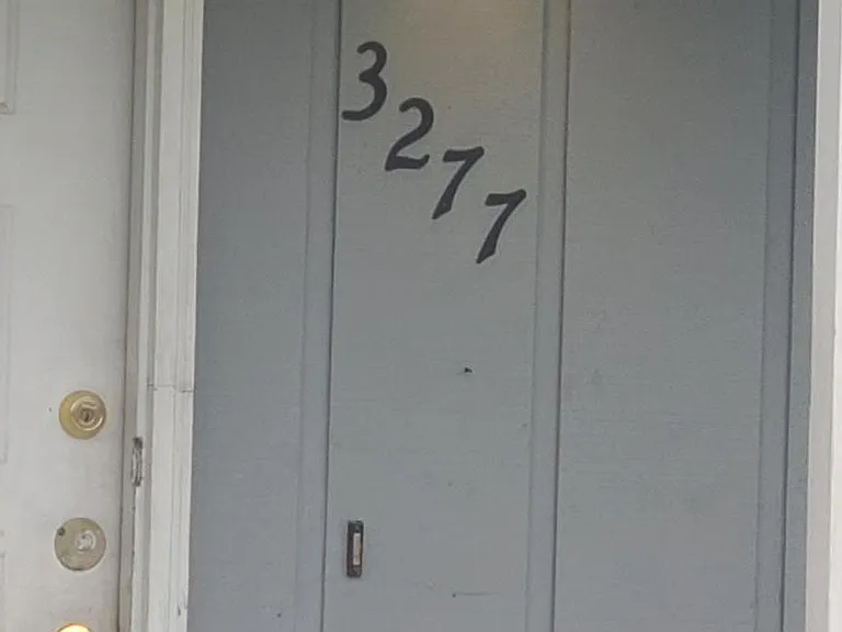 3277 Sunset Dr — Photo 2