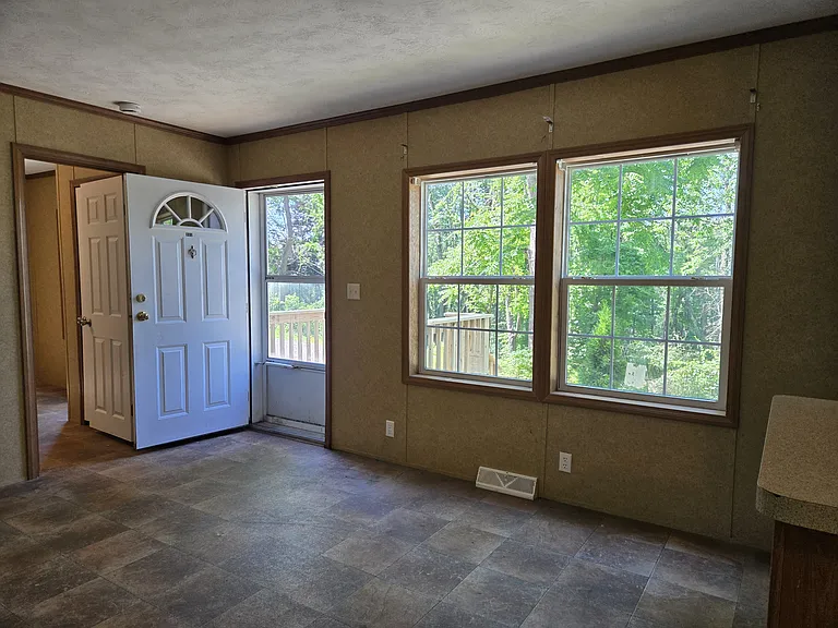 107 Rayewood Dr — Photo 17