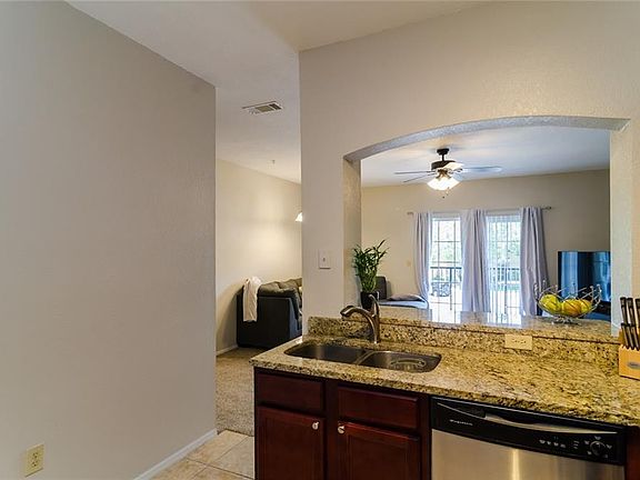 4th image of 102 Vista Verdi 208 Cir