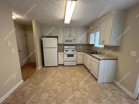 3rd image of 2973 Beryton Pl