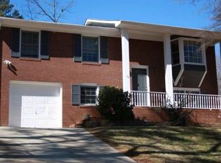 6110 Dogwood Cir, Buford, GA 30518