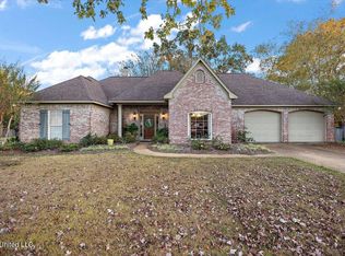 205 Sycamore Ln, Madison, MS 39110