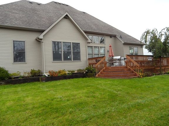 3rd image of 602 Delaware Dr